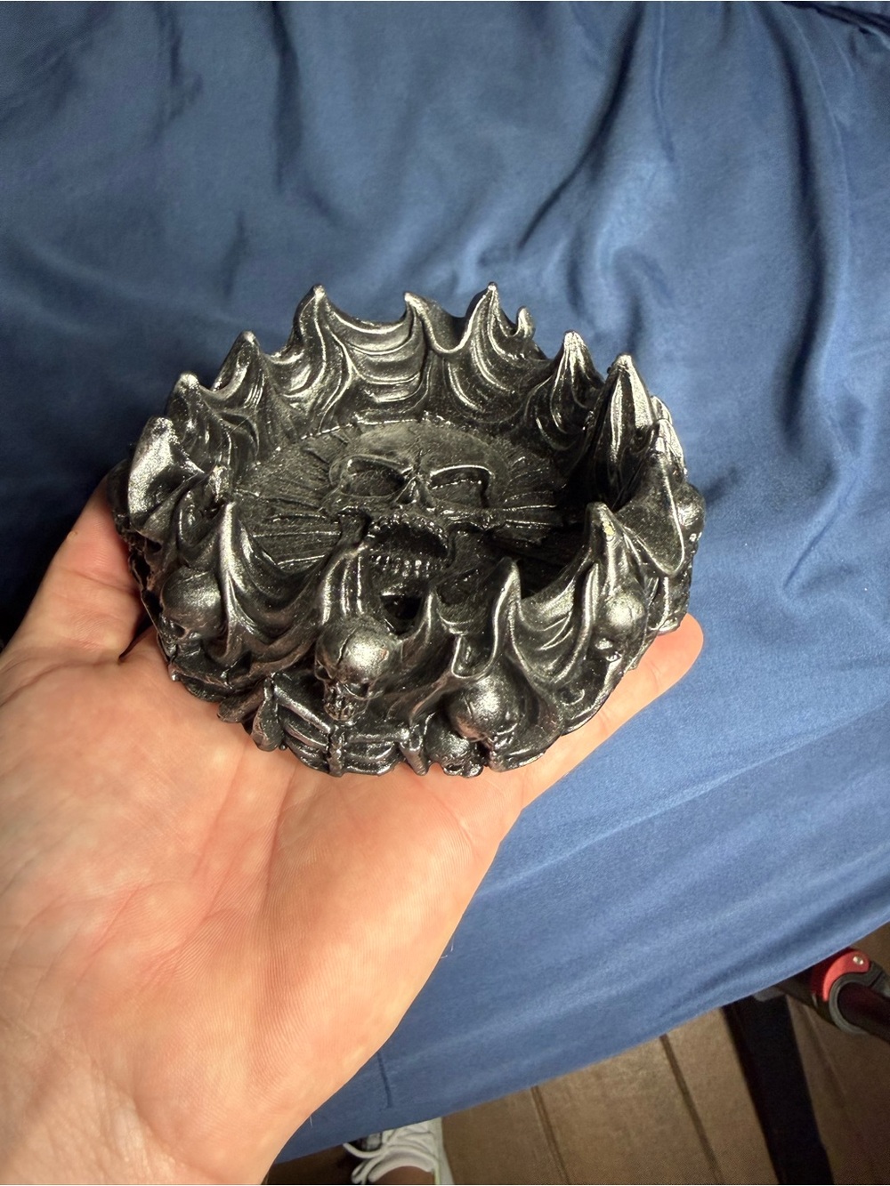 Skull Sunburst Decorative Trinket Dish - Metallic Black - Picture 7 of 8